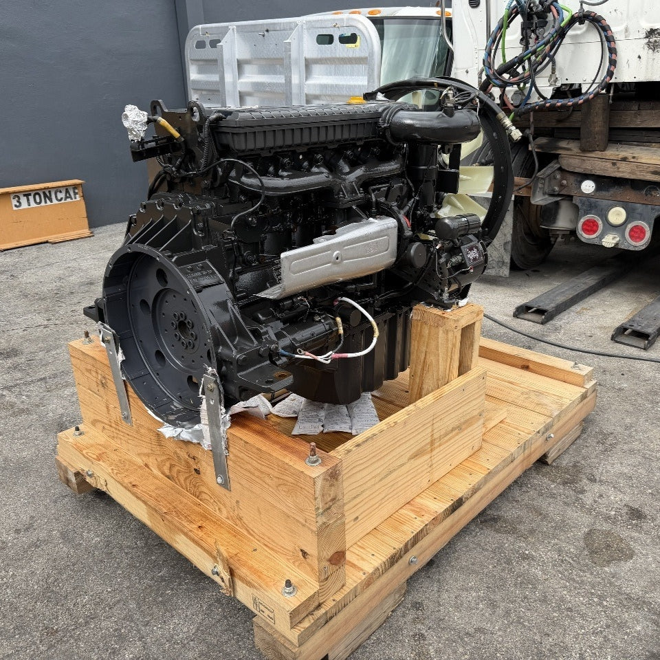 New 2010 Mercedes OM906LA 300HP 6 Cyl Diesel Engine For Sale | MBE900 - hdengines.com