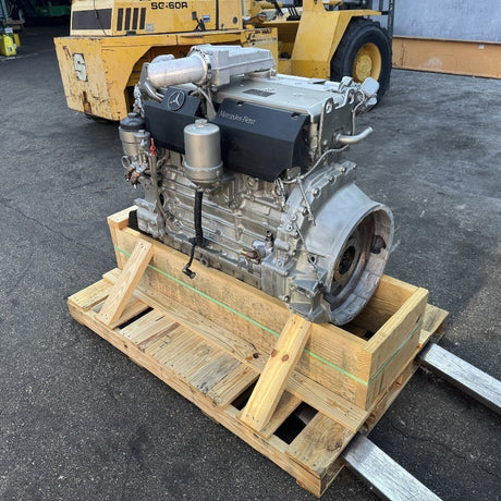 2005 Mercedes OM906LA MBE900 260HP 6 Cyl Diesel Engine For Sale - hdengines.com