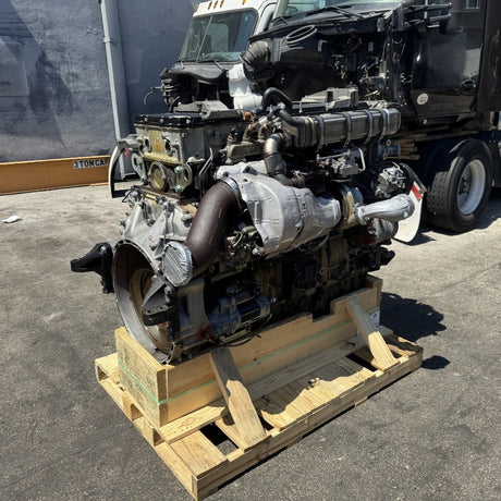 2013 Detroit DD15TC 505HP 6 Cyl Diesel Engine For Sale – Model: DD15TC - hdengines.com