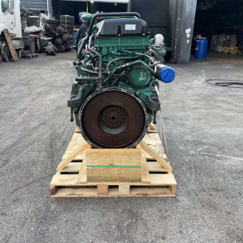 2014 Volvo D13J 425 HP 6 Cyl EPA 2013 Diesel Engine For Sale - hdengines.com