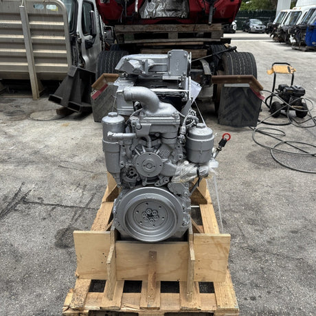 New 2006 Mercedes OM906LA 6 Cyl MBE900 6.4L Diesel Engine For Sale - hdengines.com