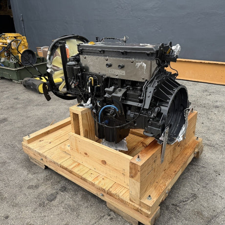New 2010 Mercedes OM906LA 300HP 6 Cyl Diesel Engine For Sale | MBE900 - hdengines.com