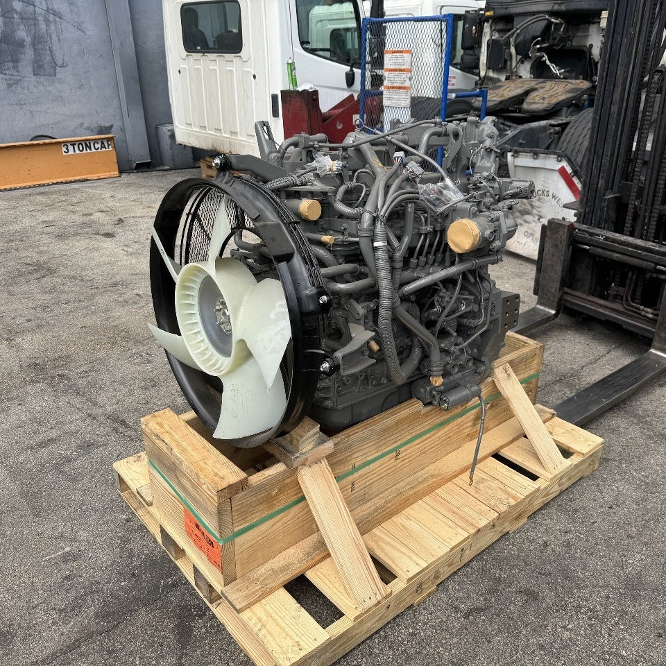 New 2015 Isuzu 4HK1 172 HP 4 Cyl Industrial Diesel Engine For Sale - hdengines.com